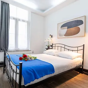 https://hotel-le-grand-colombier.brusselshotelsbook.com