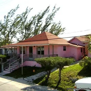 Hotel Cookie House, Arthur Town