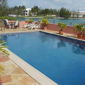 Dundee Bay Villa